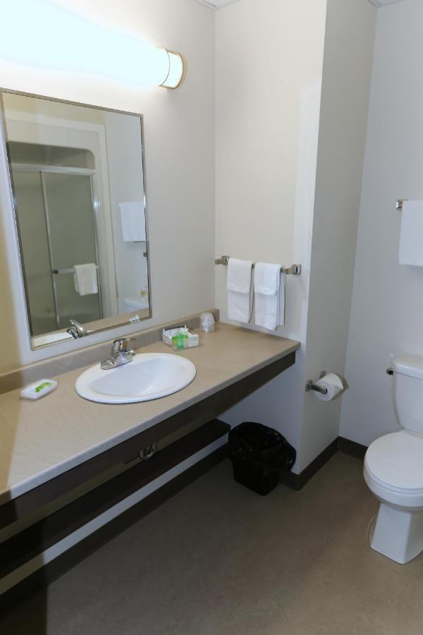 Crossroads Inn & Suites Paradise Εξωτερικό φωτογραφία