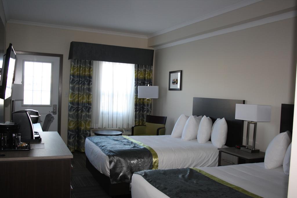 Crossroads Inn & Suites Paradise Εξωτερικό φωτογραφία