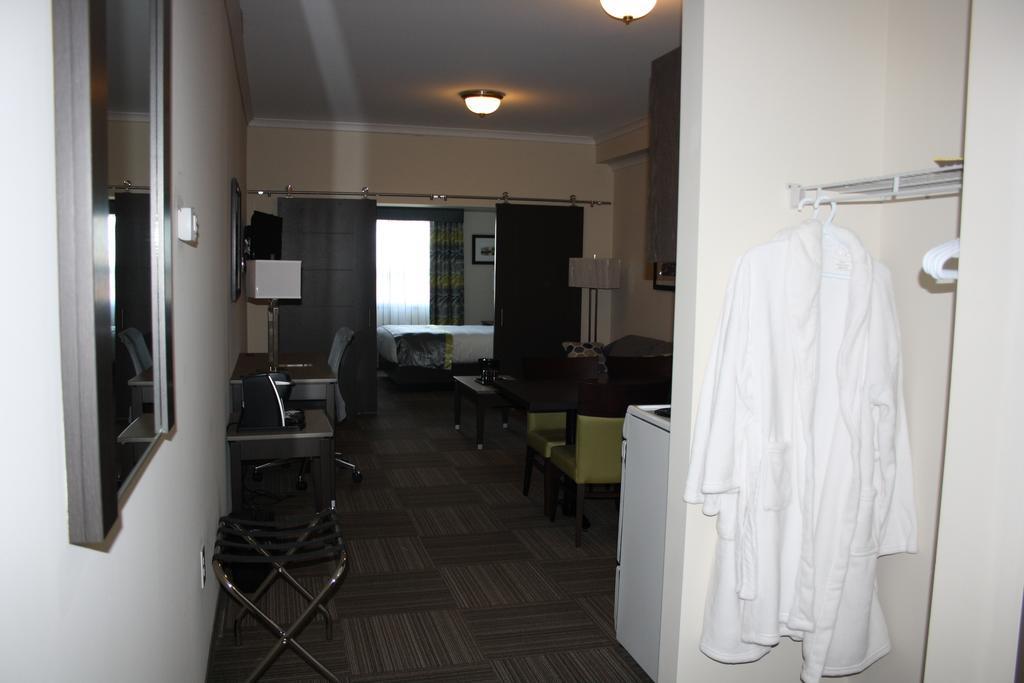 Crossroads Inn & Suites Paradise Εξωτερικό φωτογραφία