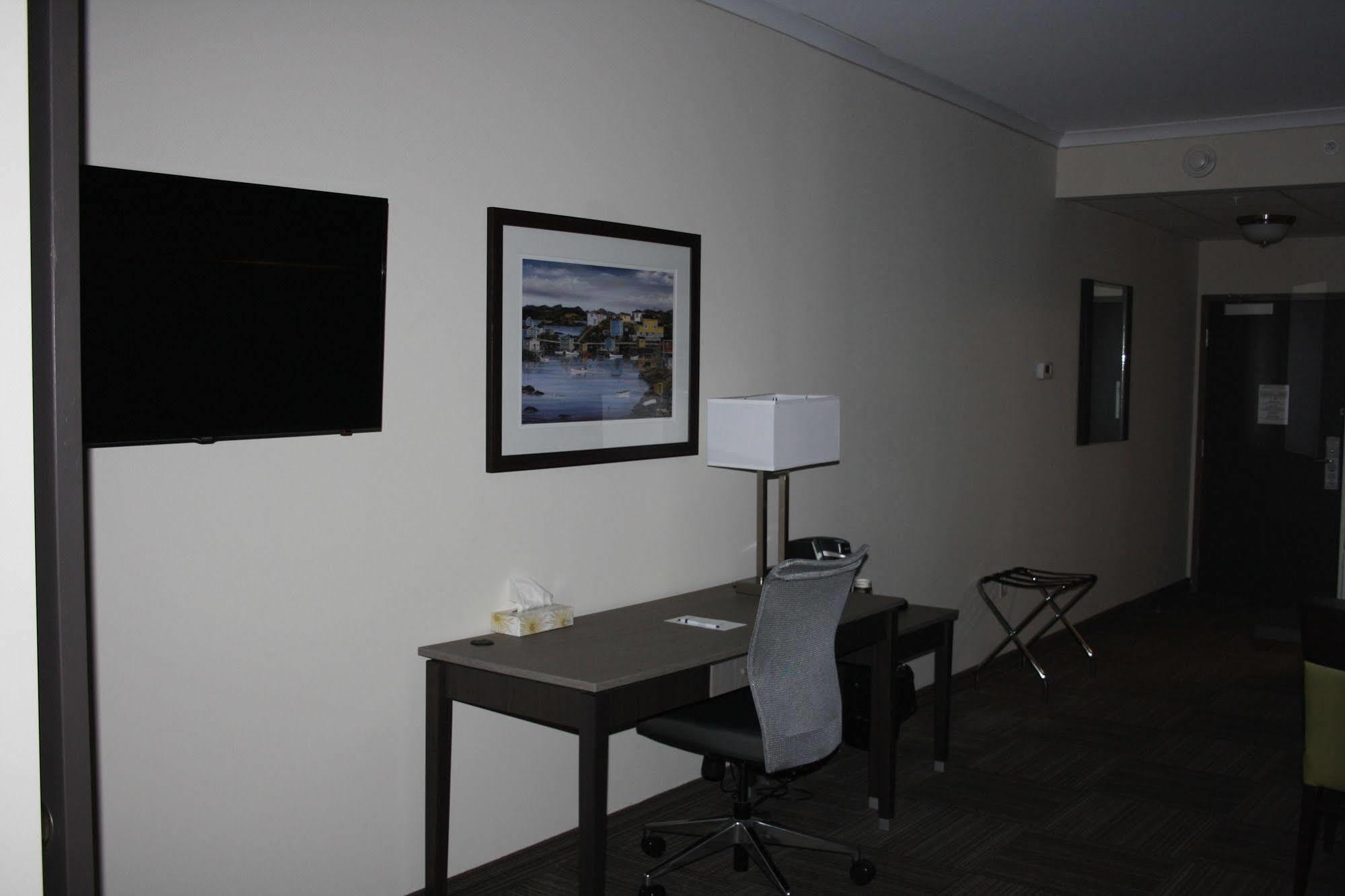 Crossroads Inn & Suites Paradise Εξωτερικό φωτογραφία
