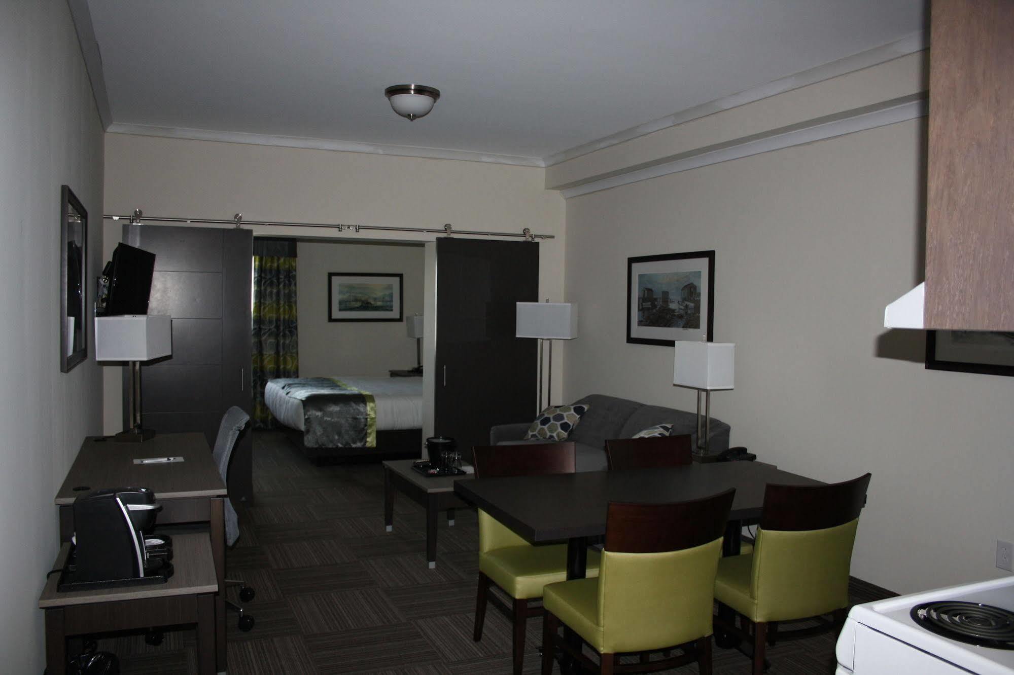 Crossroads Inn & Suites Paradise Εξωτερικό φωτογραφία