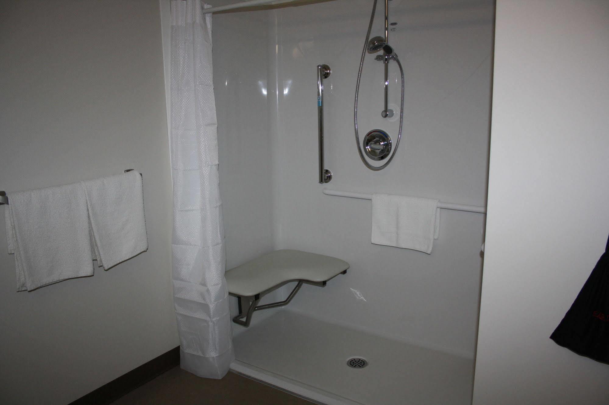Crossroads Inn & Suites Paradise Εξωτερικό φωτογραφία