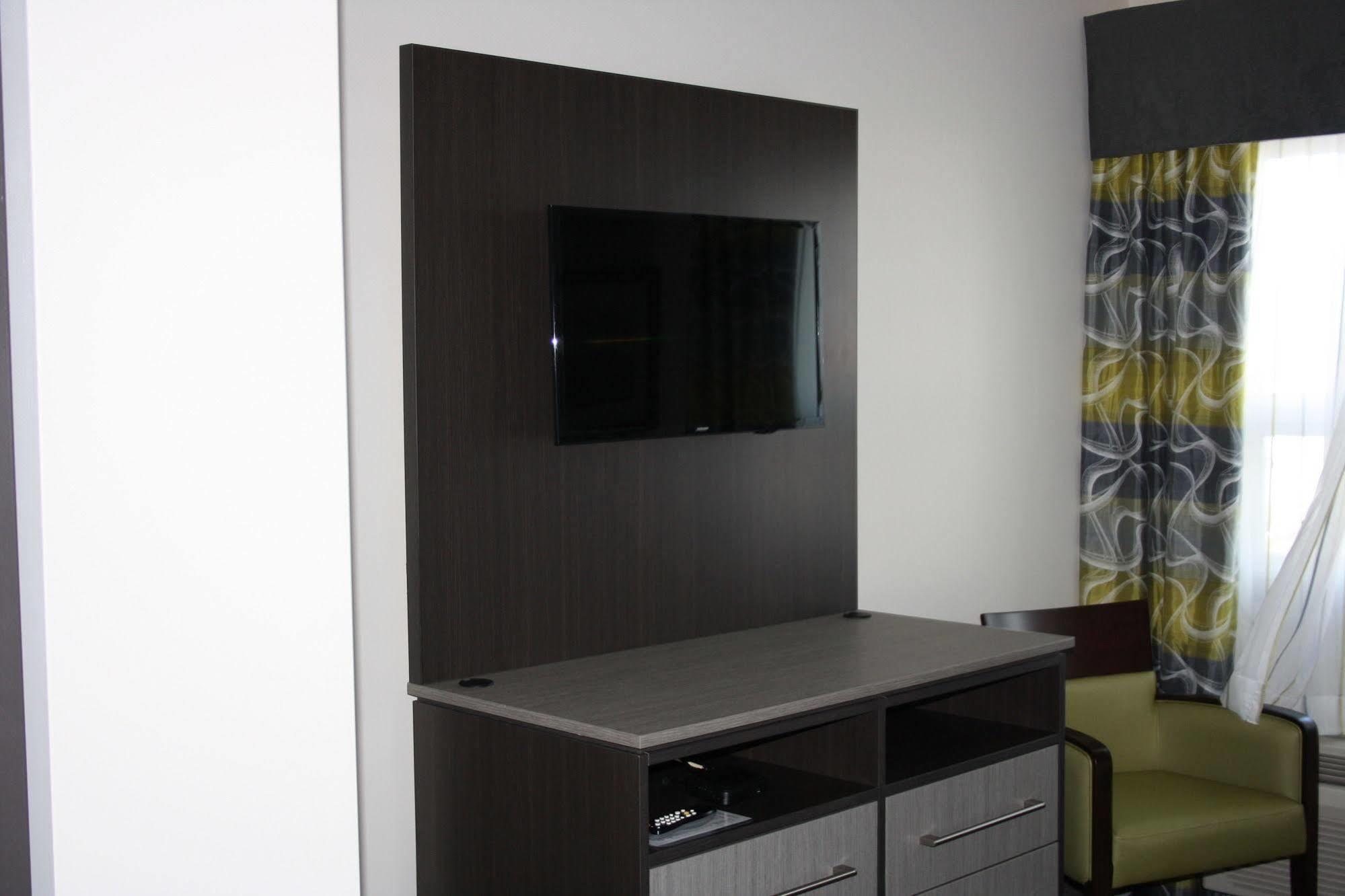 Crossroads Inn & Suites Paradise Εξωτερικό φωτογραφία