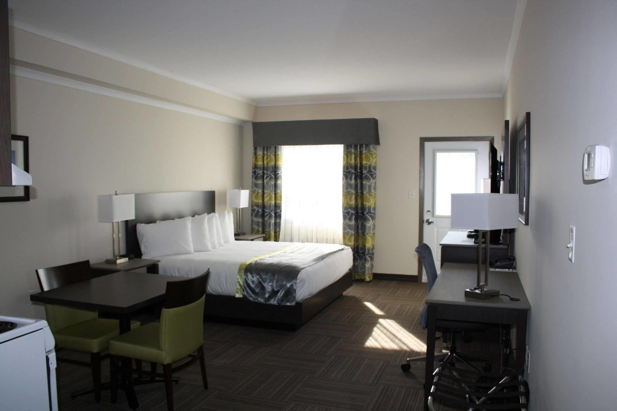 Crossroads Inn & Suites Paradise Εξωτερικό φωτογραφία
