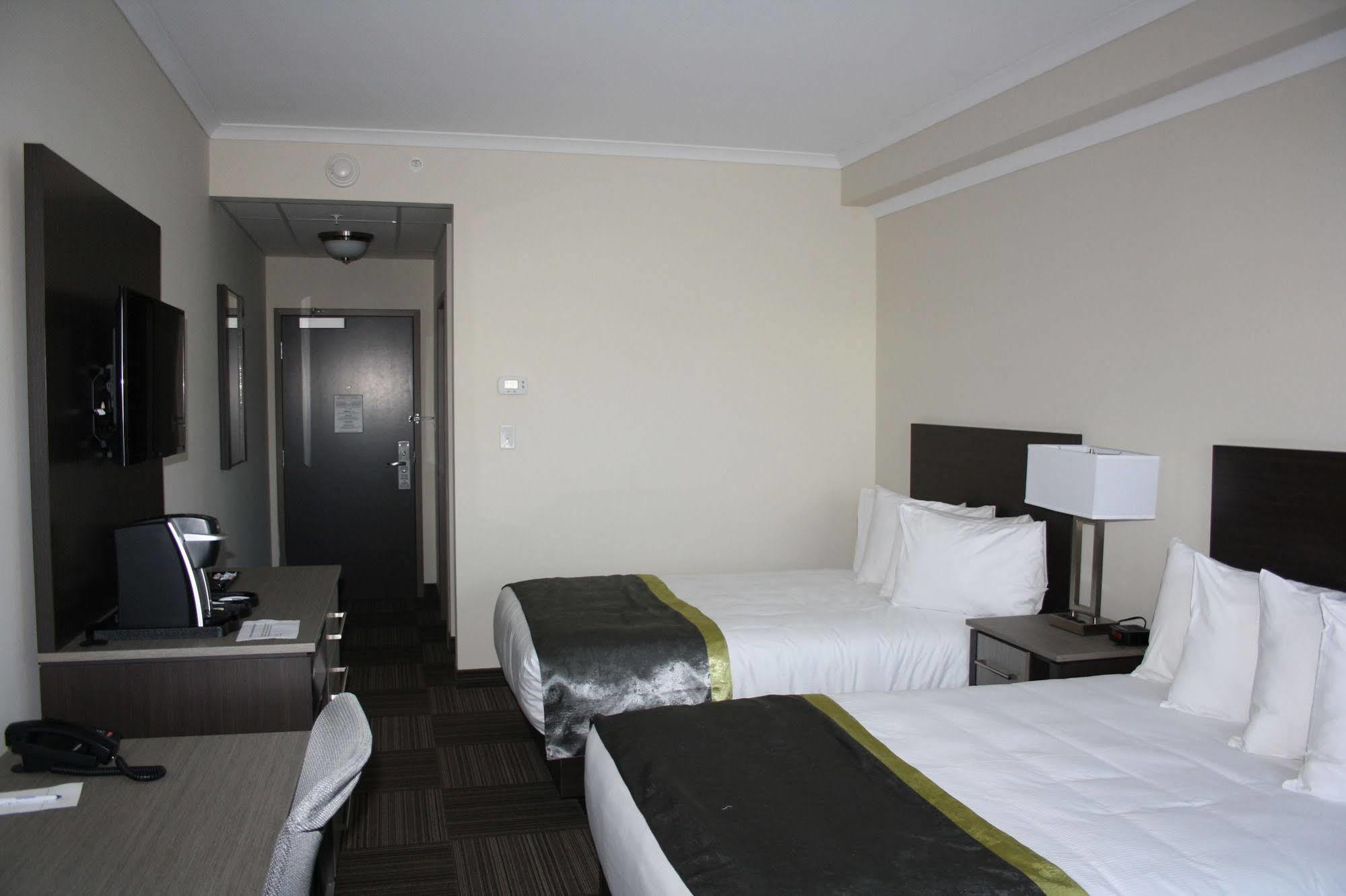 Crossroads Inn & Suites Paradise Εξωτερικό φωτογραφία
