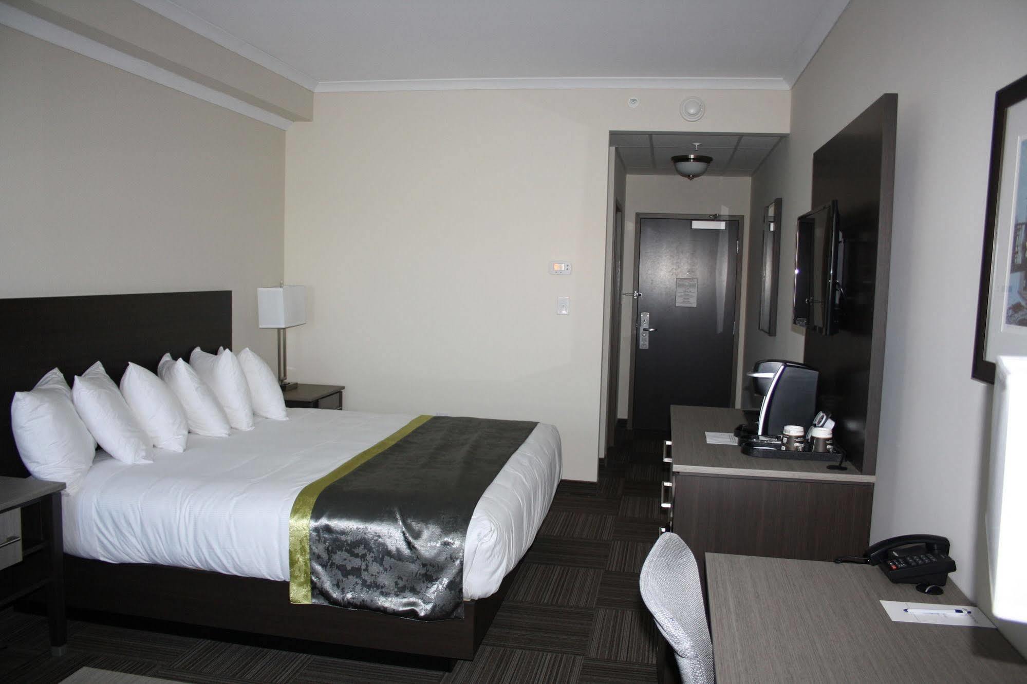 Crossroads Inn & Suites Paradise Εξωτερικό φωτογραφία